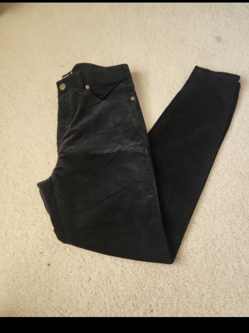 Vineyard Vines High Waisted Velour Black PantsApproximate measurements Waist.